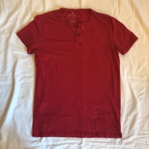 AEO Legend T, athletic fit size small Red